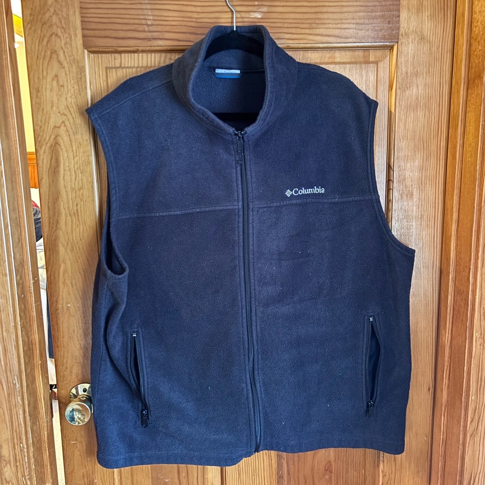 Columbia vest